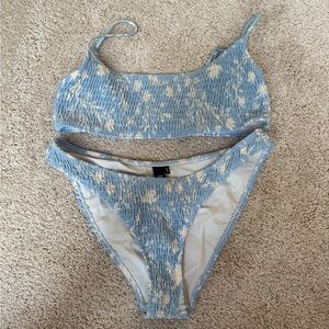 Blue and White Triangl Swimsuit || Size Medium